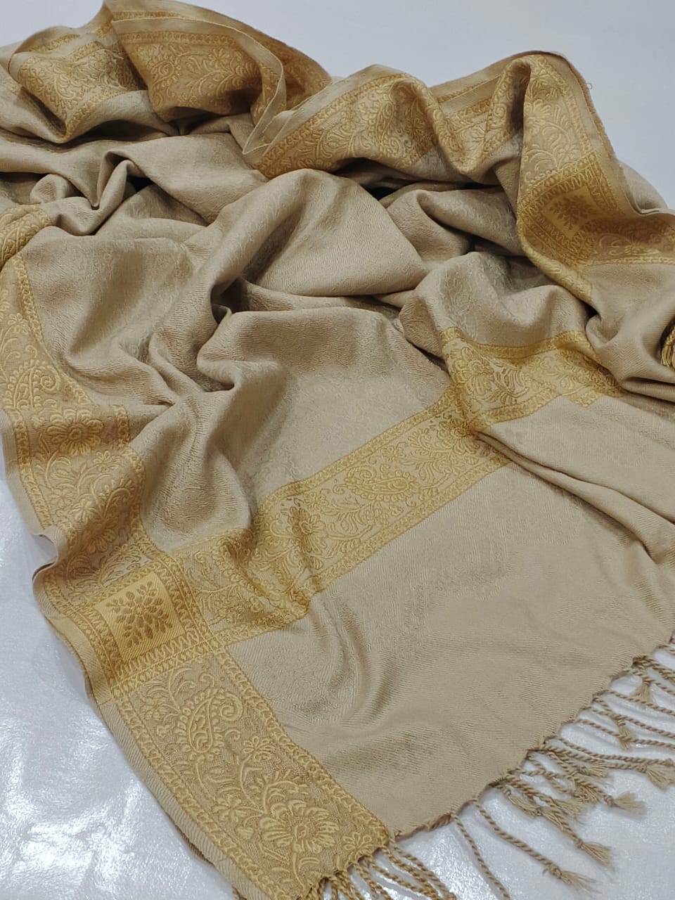 PREMIUM JACQUARD SHAWL